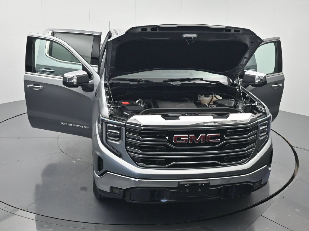 Used 2025 GMC Sierra 1500 SLT AWD/4WD image 44