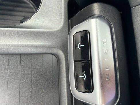 Used 2025 Ford Expedition Active AWD/4WD image 38