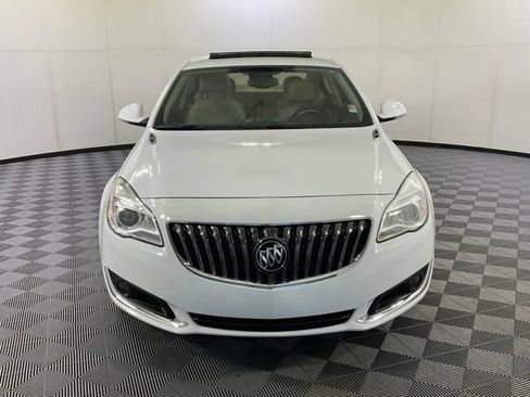 Used 2016 Buick Regal Premium FWD image 2