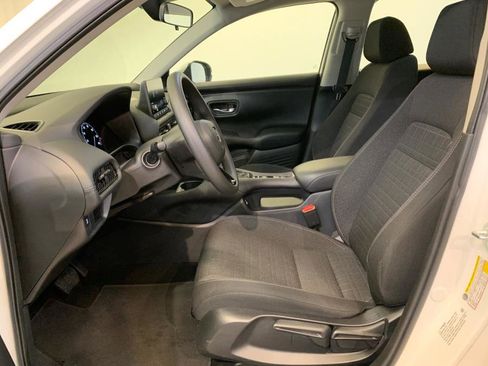 Used 2023 Honda HR-V LX image 18