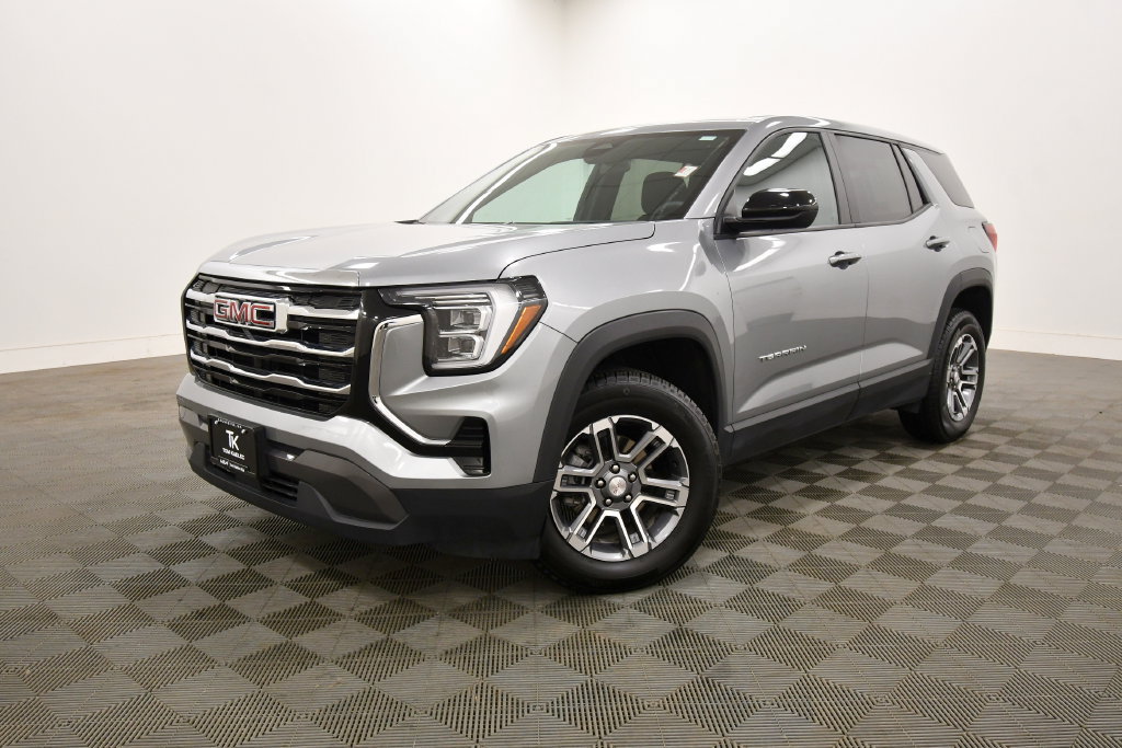 Used 2026 GMC Terrain Elevation AWD/4WD image 2