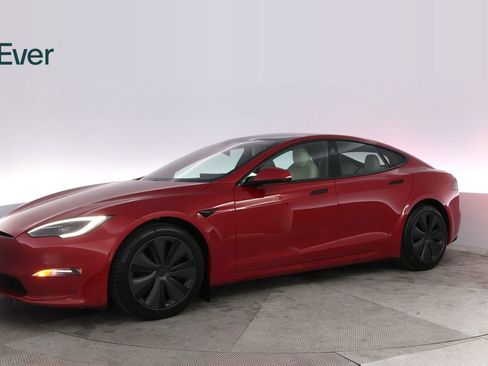 Used 2022 Tesla Model S Plaid image 18