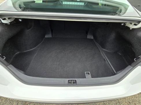Used 2025 Toyota Camry LE image 30