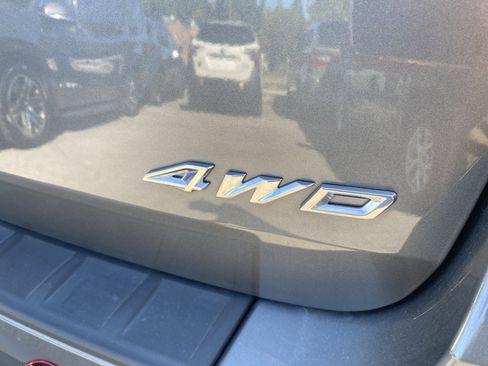 Used 2023 Ford Explorer XLT w/ Equipment Group 202A image 7