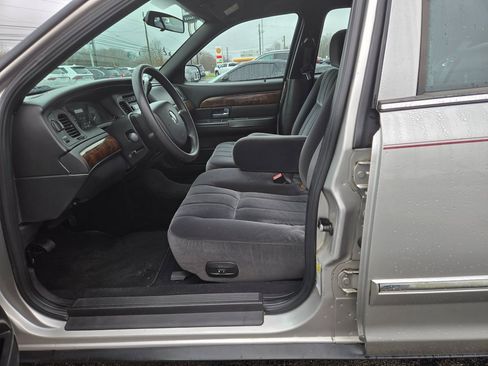 Used 2007 Mercury Grand Marquis GS image 6