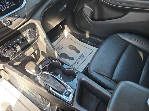 Used 2023 Buick Encore GX Essence w/ Experience Buick Package image 29