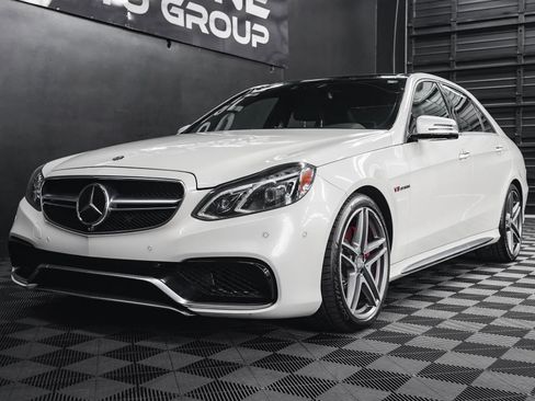Used 2014 Mercedes-Benz E 63 AMG S-Model image 32