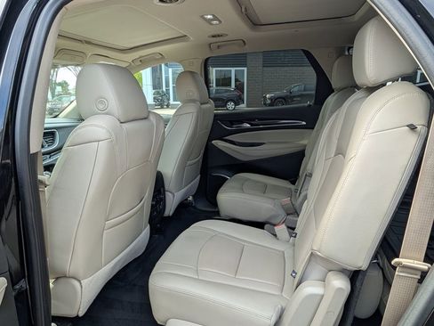Used 2021 Buick Enclave Premium w/ Sun and Sites Package AWD/4WD image 27