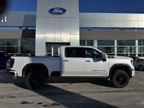 Used 2024 GMC Sierra 3500 Denali Ultimate image 38