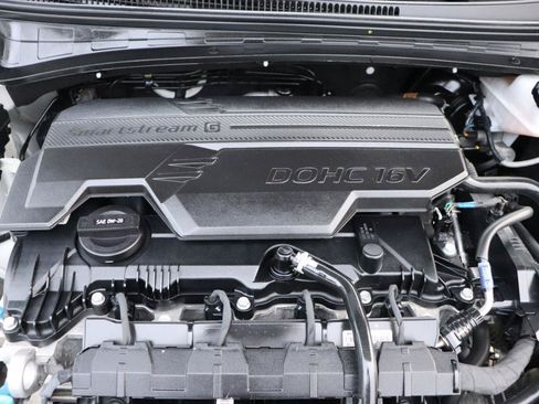 Used 2025 Hyundai Elantra SEL FWD image 50