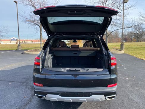 Used 2019 BMW X5 xDrive40i w/ Executive Package image 42