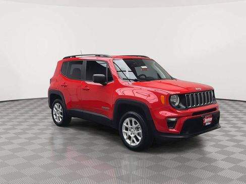 Used 2022 Jeep Renegade Sport w/ Sport Appearance Group AWD/4WD image 34
