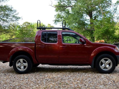 Used 2008 Nissan Frontier LE w/ Leather Pkg image 5