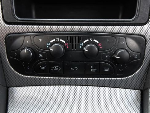 Used 2002 Mercedes-Benz C 230 Coupe image 43