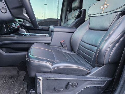 Used 2024 Ford F350 Platinum image 17