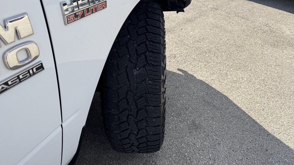 Used 2019 RAM 1500 Big Horn AWD/4WD image 12
