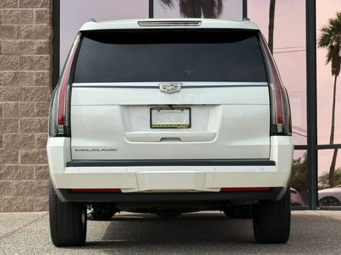 Used 2015 Cadillac Escalade ESV Premium AWD/4WD image 11