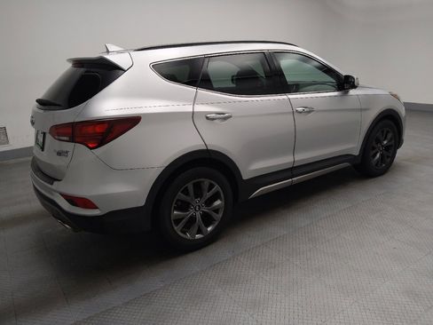Used 2017 Hyundai Santa Fe Sport image 10