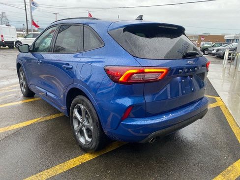 Used 2023 Ford Escape ST-Line Select w/ Tech Pack #2 image 3