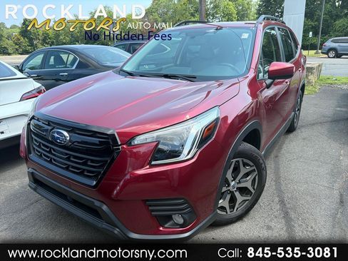 Used 2022 Subaru Forester Premium AWD/4WD image 1