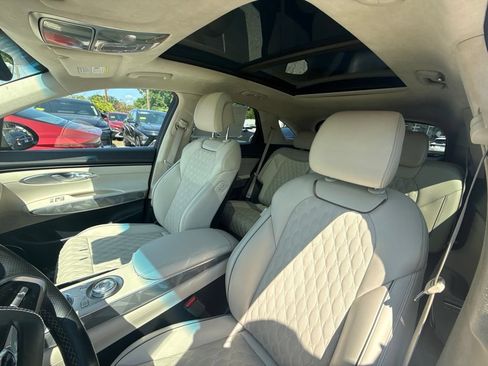 Used 2022 Genesis GV70 3.5T Sport w/ Sport Advanced Package AWD/4WD image 14