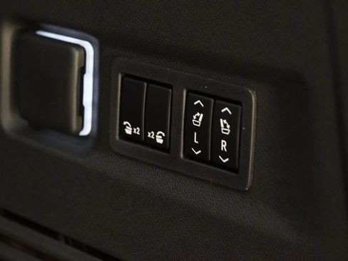 New 2026 Chevrolet Suburban High Country AWD/4WD image 13