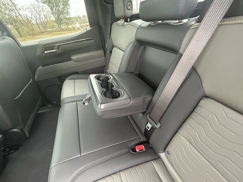 New 2026 Chevrolet Silverado 1500 ZR2 AWD/4WD image 32