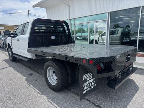 Used 2023 Ford F350 XL AWD/4WD image 2