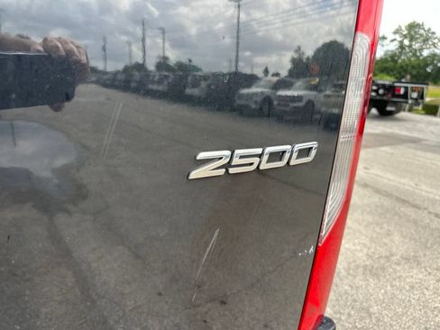 Used 2025 Mercedes-Benz Sprinter 2500 image 21
