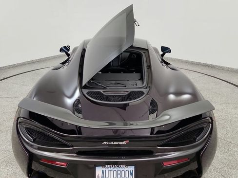 Used 2017 McLaren 570S RWD image 24