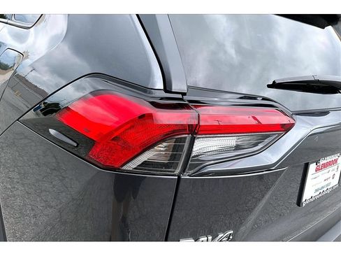 Used 2025 Toyota RAV4 XLE FWD image 36