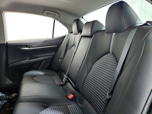 Used 2024 Toyota Camry SE image 15