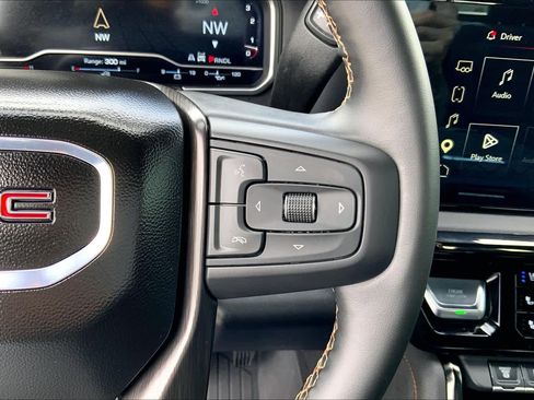 Used 2024 GMC Sierra 2500 AT4 w/ AT4 Premium Plus Package image 22