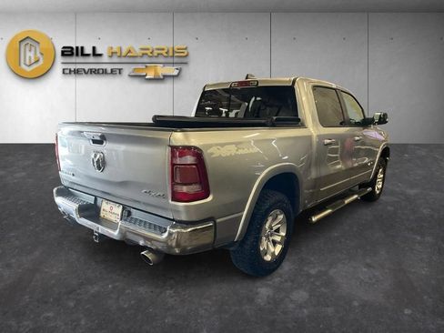 Used 2019 RAM 1500 Laramie AWD/4WD image 2