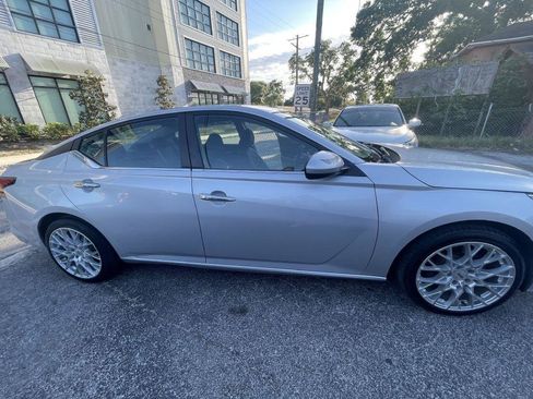 Used 2020 Nissan Altima 2.5 S FWD image 21