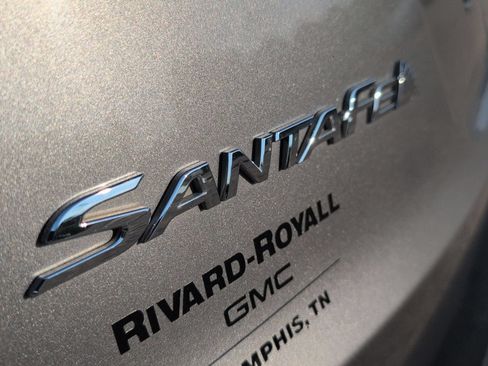 Used 2017 Hyundai Santa Fe Sport FWD image 31
