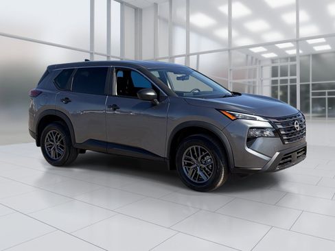 New 2026 Nissan Rogue S image 8