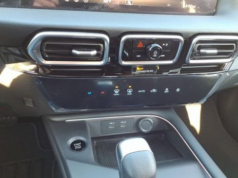 New 2026 Nissan Sentra SR image 11