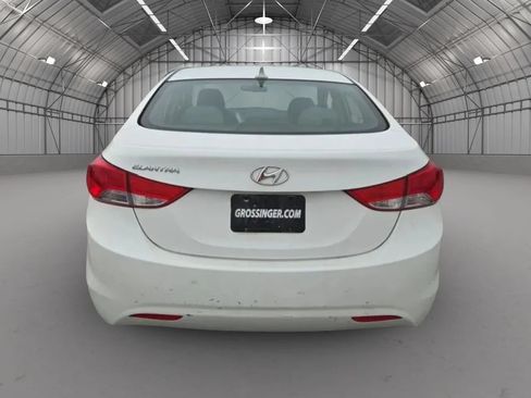 Used 2013 Hyundai Elantra GLS w/ Preferred Pkg FWD image 3