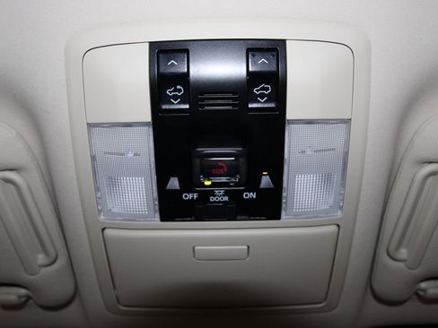 Used 2023 Lexus GX 460 Premium image 23