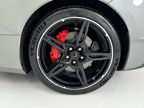 Used 2023 Chevrolet Corvette Stingray Coupe w/ 1LT RWD image 25