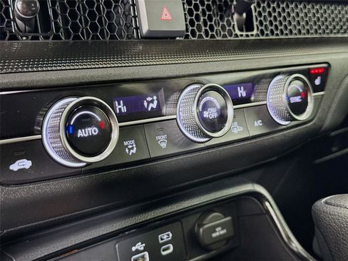 Used 2025 Honda CR-V EX image 15