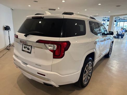 Used 2023 GMC Acadia Denali image 6