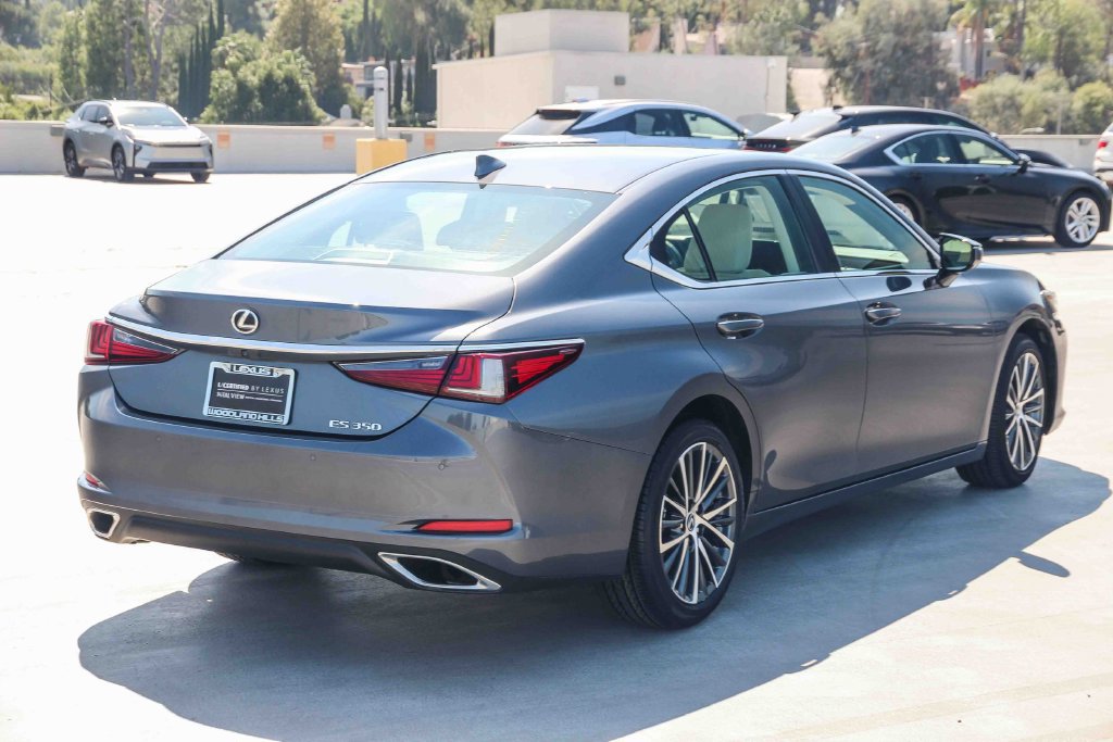 Certified 2025 Lexus ES 350 w/ Premium Package FWD image 5