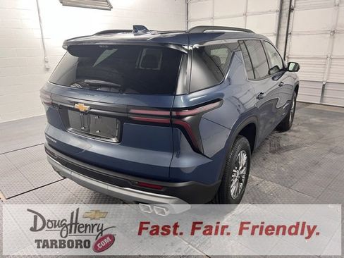 New 2026 Chevrolet Traverse LT w/ Driver Confidence Package image 11