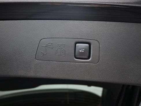 Used 2022 Lincoln Corsair AWD w/ Equipment Group 101A image 30