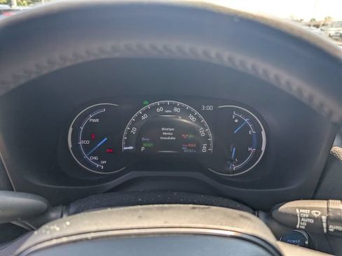 Used 2022 Toyota RAV4 XSE w/ XSE Grade Weather Package AWD/4WD image 18