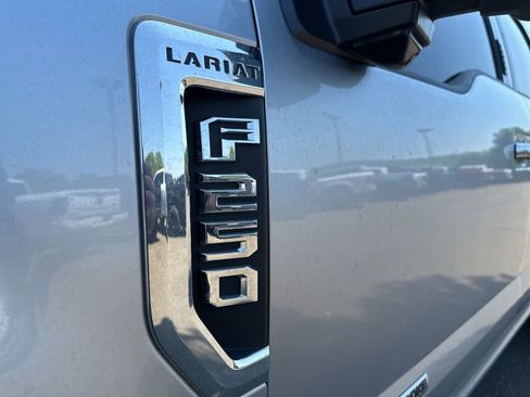 Used 2022 Ford F250 Lariat w/ Tremor Off-Road Package AWD/4WD image 7