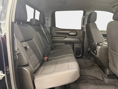 Used 2022 GMC Sierra 1500 Elevation w/ Preferred Package AWD/4WD image 11