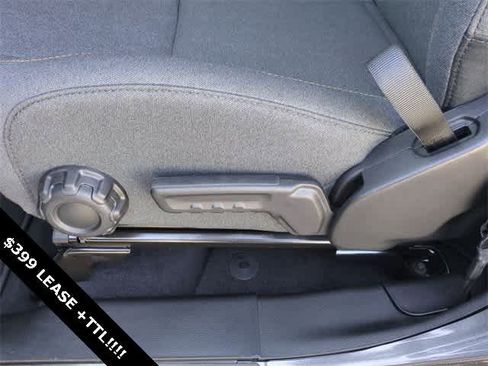 New 2025 Jeep Gladiator Sport image 17